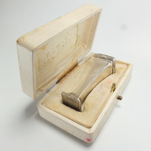Superb antique 800 - 800, wax